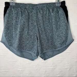 Nike Womens Shorts Gray Grey Pebble
Dri Fit Lined Size M.